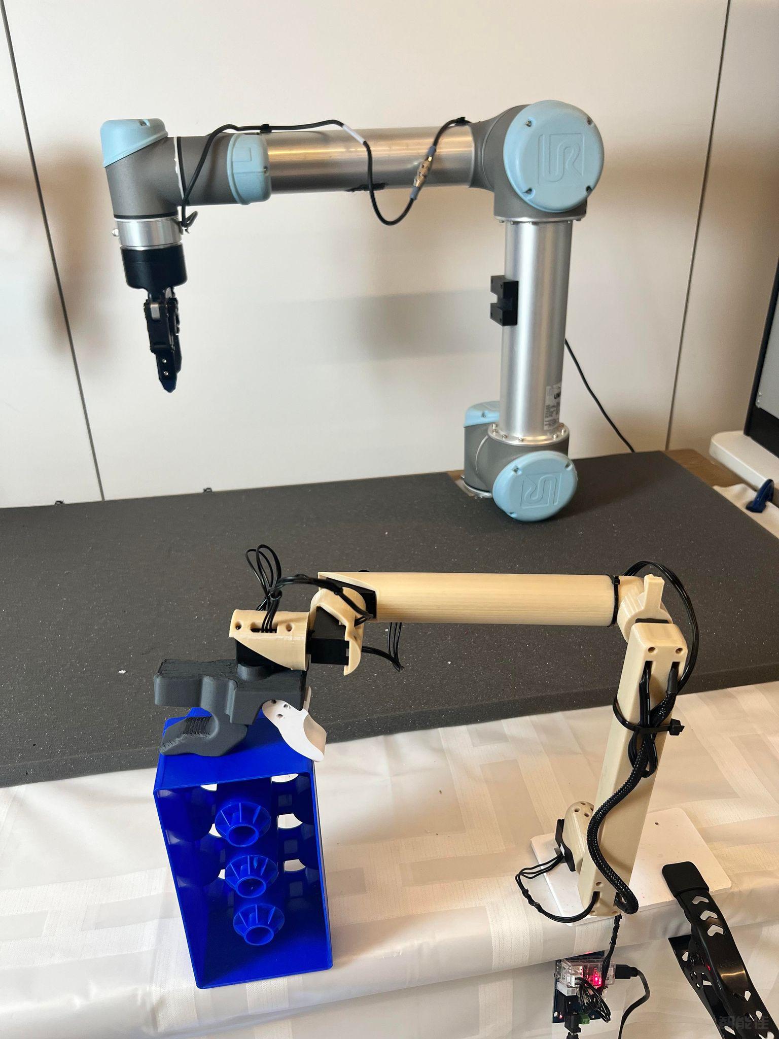 智能佳—Gello-UR机械臂遥操作—操作引导视频